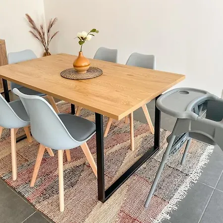 Proche De Pairi Daiza