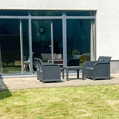 Proche De Pairi Daiza شقة *